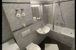2-Zimmer-Wohnung im ruhigen Gartenhaus – Balkon, Aufzug & Gemeinschaftsgarten in Berlin-Mitte – Brunnenstraße 41, 10115 Mitte (Ortsteil), Berlin – Vorschaubild 8