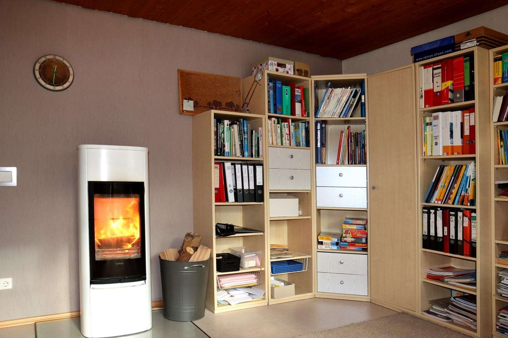 Immobilie in Reichenbach am Heuberg - Einfamilienhaus freist. (teilmodern.) mit Einliegerw., Doppelgarage (Maklerprovisionsfrei) - Bild 3