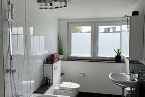 Helle 2-Zimmer-Dachgeschosswohnung mit Dachterrasse & hochwertiger Einbauküche in Mönchengladbach – Die vollständige Adresse der Immobilie erhältst du vom Anbieter., 41065 Lürrip, Mönchengladbach – Vorschaubild 12