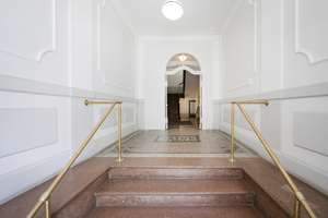 Traumhafte Dachgeschoss Maisonette-Wohnung in Bestlage – Lucile-Grahn-Straße 40, 81675 Steinhausen, München – Vorschaubild 3