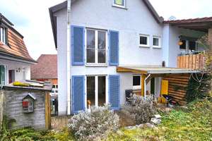 Renovierte und gepflegte DHH mit Terrasse, Garten und Einzelgarage in Großaspach – Konrad-Weiser-Str. 10, 71546 Aspach – Vorschaubild 1
