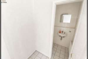 Helle 2-Zimmer-Wohnung mit Südbalkon, Einbauküche und Tiefgaragenstellplatz in Heilbronn – Die vollständige Adresse der Immobilie erhältst du vom Anbieter., 74072 Heilbronn, Heilbronn – Vorschaubild 3