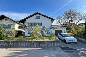 Gepflegtes Einfamilienhaus mit großem Garten, Garage und Erweiterungsmöglichkeit im DG – Heilbronn (Kreis) – Vorschaubild 2