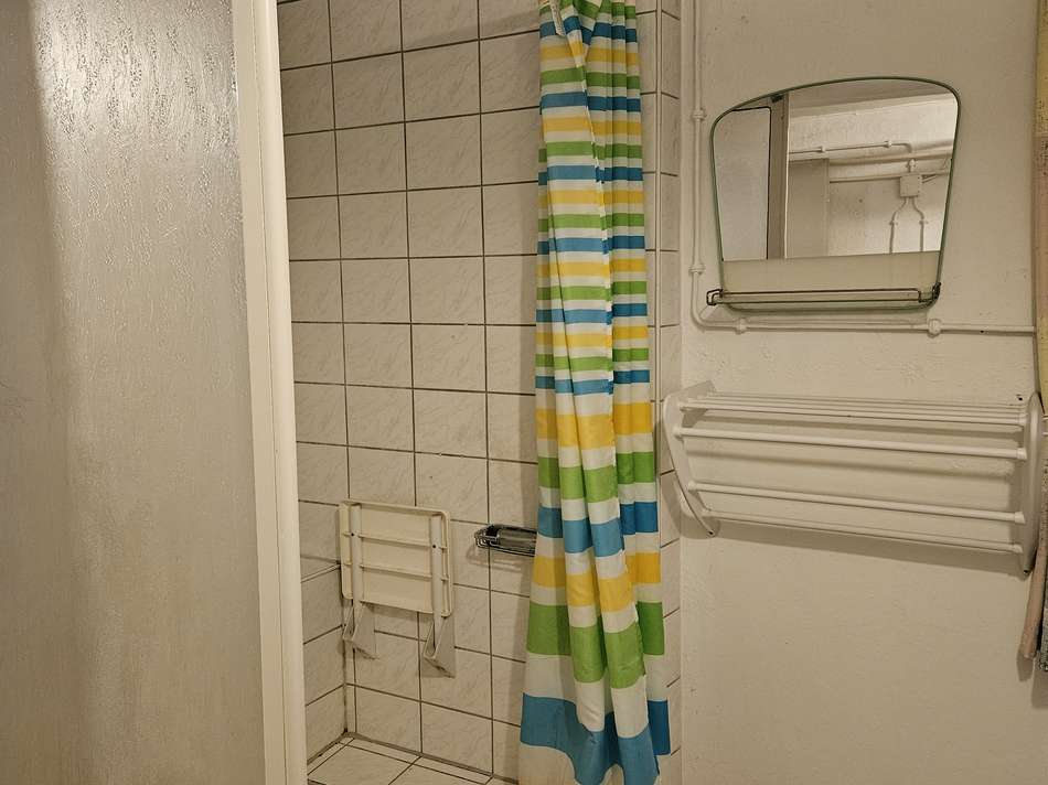 Dusche im Boiler-Raum