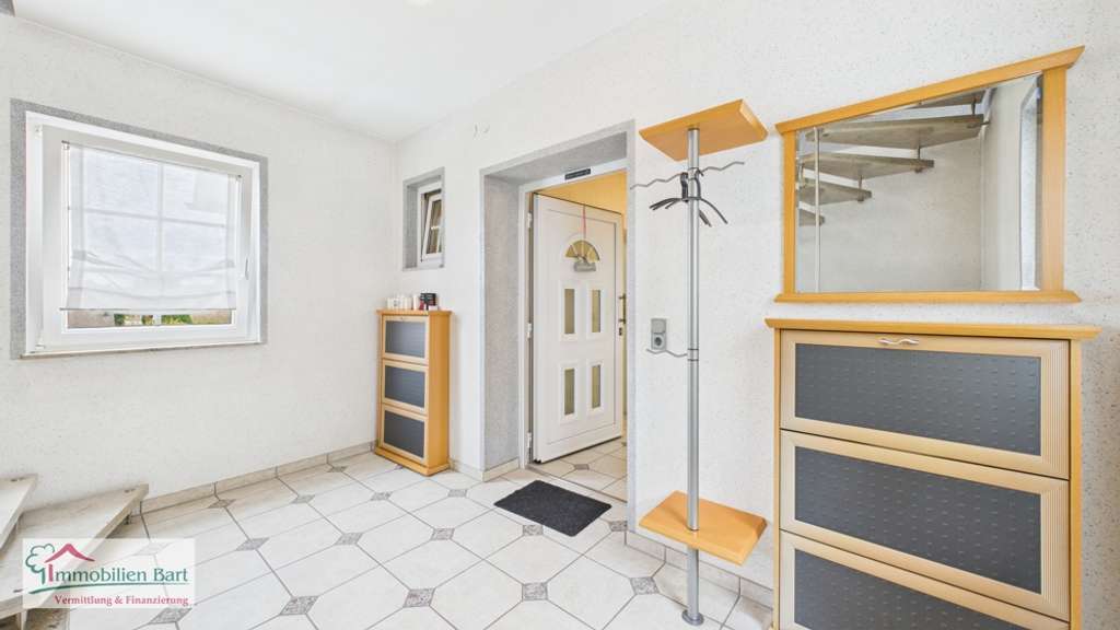 Immobilie in Wadern - GEFLEGTES ANWESEN MIT POOL AUF 30 AR IN TOP WOHNLAGE! - Bild 4