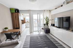 Helle 2-Zimmer-Wohnung mit Südostbalkon & Aufzug – provisionsfrei in Lechhausen – Die vollständige Adresse der Immobilie erhältst du vom Anbieter., 86167 Lechhausen-West, Augsburg – Vorschaubild 6