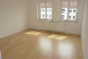 Hier fühlen sich alle wohl! - Tolle 3-Raum mit Balkon und schickem Laminat – Lutherstr. 24, 9126 Lutherviertel, Chemnitz – Vorschaubild 6