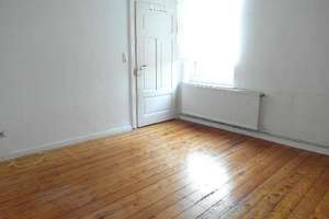 Helle 3 Zimmer-Garten-Wohnung mit Dusche und Einbauküche in einem gepflegten ordentlichen Haus! – Die vollständige Adresse der Immobilie erhältst du vom Anbieter., 30455 Badenstedt, Hannover – Vorschaubild 2
