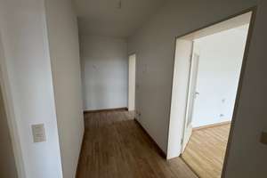 nur mit WBS : Helle  2 Zimmer Wohnung in Düsseldorf Vennhausen mit Fernblick über Düsseldorf – Zwickauer Straße 25, 40627 Vennhausen, Düsseldorf – Vorschaubild 16