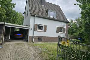 Wohnen mit Charakter: Vier-Zimmer-Wohnung in Wuppertal