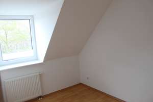 Helle 3-Zimmer-Maisonette mit Dachstudio, Südbalkon in Oldenburg-Ofenerdiek – Provisionsfrei – Die vollständige Adresse der Immobilie erhältst du vom Anbieter., 26125 Ofenerdiek, Oldenburg (Oldenburg) – Vorschaubild 11