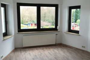 Renovierte Wohnung mit 3 Zimmern. Oben auf keiner wie wir- wohnen in Wuppertal Barmen Hatzfeld  – Zum alten Zollhaus 46, 42281 Wuppertal – Vorschaubild 1