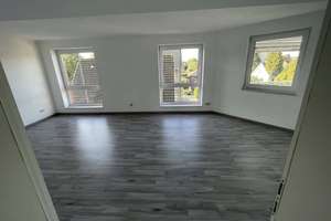Helle 85 m² Wohnung mit Loggia, Fußbodenheizung und Einbauküche in attraktiver Lage – Debstedter Weg 61, 27578 Königsheide, Bremerhaven – Vorschaubild 10