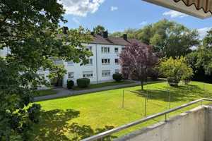 Helle Wohnung mit drei Zimmern und Balkon in Aachen – Aachen – Vorschaubild 1