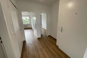 Wohnen in Universitätsnähe-frei ab 01.08 – Cronenberger Straße 355, 42349 Elberfeld, Wuppertal – Vorschaubild 2