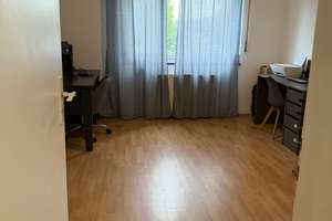 Wohnung mit drei Zimmern in Singen – Die vollständige Adresse der Immobilie erhältst du vom Anbieter., 78224 Singen (Hohentwiel) – Vorschaubild 5