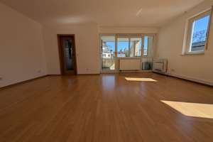 Helle 3-Zimmer-Stadtwohnung mit Loggia am Pferdemarkt – Die vollständige Adresse der Immobilie erhältst du vom Anbieter., 54290 Mitte/Gartenfeld, Trier – Vorschaubild 2