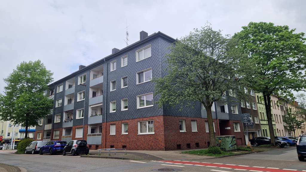 Investieren in Substanz – markantes Eckgebäude mit 20 Einheiten in Essen