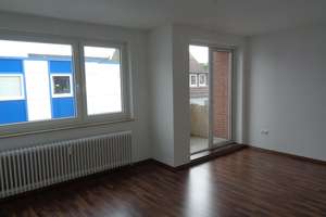 Vegesack - helle 2 Zimmer-Whg. im 3. OG mit Balkon