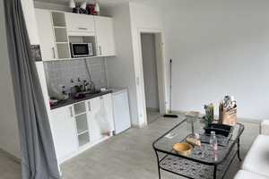 Helle 1-Zimmer-Wohnung mit Balkon und Einbauküche in Köln Neuehrenfeld – Köln – Vorschaubild 2