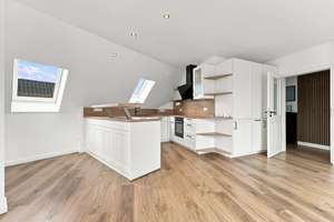 Exklusives Penthouse in Oldenburg – Neubau, Dachterrasse, Aufzug & Energieklasse A+ – Die vollständige Adresse der Immobilie erhältst du vom Anbieter., 26125 Ohmstede, Oldenburg (Oldenburg) – Vorschaubild 4