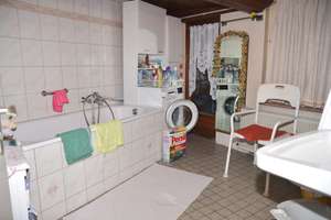 Raum für Neues: Grundstück mit sanierungsbedürftigem Doppelhaus – Die vollständige Adresse der Immobilie erhältst du vom Anbieter., 45699 Herten – Vorschaubild 9