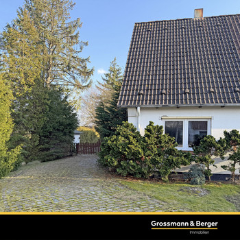 DHH auf Erbbaurechtsgrundstück in grüner Lage