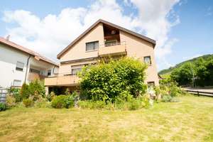 Haus im Haus: Mit Garten, Loggia und Garagen in Sachsenheim-Spielberg – Die vollständige Adresse der Immobilie erhältst du vom Anbieter., 74343 Sachsenheim – Vorschaubild 12