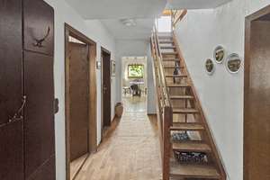 Unter Denkmalschutz: Attraktive 4-Zimmer-Maisonettewohnung in zentraler Lage von Köln-Ehrenfeld – Die vollständige Adresse der Immobilie erhältst du vom Anbieter., 50823 Ehrenfeld (Ortsteil), Köln – Vorschaubild 3