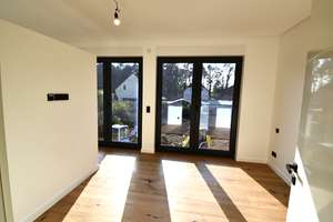 Erstbezug! Hochwertige A+ Energieeffizienz -  Neubau DHH mit Terrasse,  Garten, PV-Anlage, – Malchiner Str. 33b, 15366 Neuenhagen bei Berlin – Vorschaubild 10