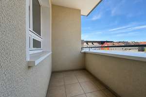 3-Zimmer-Eigentumswohnung mit Loggia in gepflegtem Altbau zu verkaufen – Die vollständige Adresse der Immobilie erhältst du vom Anbieter., 44147 Hafen, Dortmund – Vorschaubild 4