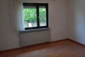 Freundliche und sanierte 7-Zimmer-Doppelhaushälfte in Stuttgart Zuffenhausen – Stuttgart – Vorschaubild 8