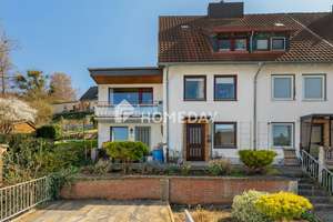 Ein Zuhause zum Wohlfühlen: Reihenhaus mit Garten und großzügigem Raumkonzept – Die vollständige Adresse der Immobilie erhältst du vom Anbieter., 31162 Bad Salzdetfurth – Vorschaubild 1