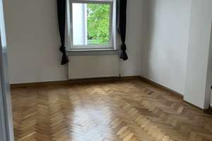 Helle und zentrumsnahe 4-Zimmer-Wohnung mit Balkon in der Oststadt von Reutlingen – Die vollständige Adresse der Immobilie erhältst du vom Anbieter., 72764 Reutlingen-Mitte, Reutlingen – Vorschaubild 4