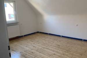 Freistehendes 6-Zimmer-Haus in Meckesheim mit Garten – August-Kirsch-Straße 4, 74909 Meckesheim – Vorschaubild 3