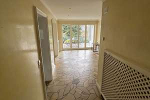 Einfamilienhaus mit Garten und Pool in ruhiger Lage in Reutlingen – Die vollständige Adresse der Immobilie erhältst du vom Anbieter., 72766 Reutlingen-Mitte, Reutlingen – Vorschaubild 3