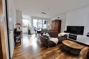 DACHGESCHOSS MIT TERRASSE & AUFZUG - GUTE INFRASTRUKTUR & RUHIGE LAGE -  ZUR ZEIT VERMIETET – Die vollständige Adresse der Immobilie erhältst du vom Anbieter., 10439 Prenzlauer Berg, Berlin – Vorschaubild 6