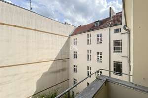 ALTBAUCHARME MIT POTENZIAL: 2-ZIMMER-WOHNUNG MIT BALKON IM 4.OG IN WILMERSDORF I PROVISIONSFREI – Mecklenburgische Straße 87/88, 10713 Wilmersdorf, Berlin – Vorschaubild 16