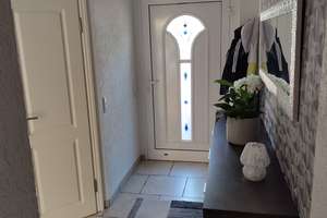 Doppelhaushälfte mit großem Garten zur Miete in Bielefeld-Brackwede – Die vollständige Adresse der Immobilie erhältst du vom Anbieter., 33647 Brackwede, Bielefeld – Vorschaubild 2