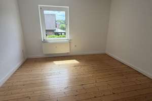 Helle, freundliche 4 Zimmer Wohnung – Carl-Duisberg-Straße 125, 45772 Marl-Hamm, Marl – Vorschaubild 2