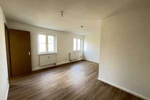 Wohlfühl-Apartment am Schlossteich | EBK auf wunsch – Erich-Schmidt-Str. 9, 9113 Zentrum, Chemnitz – Vorschaubild 1