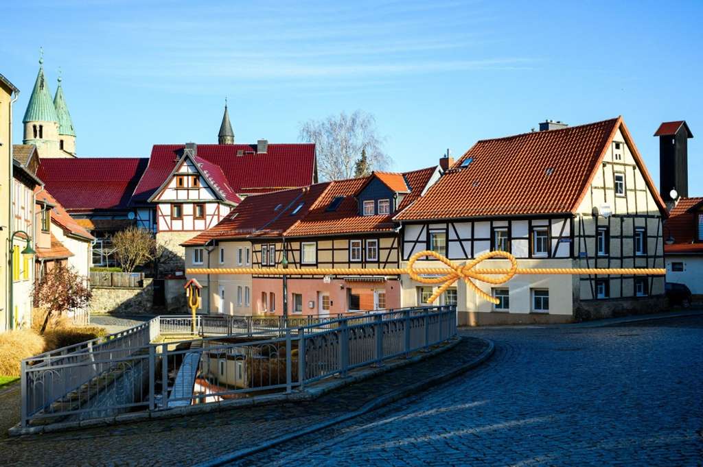 Immobilie in Quedlinburg - Das Bäckerhaus am Spittelteich-Gernrode/Harz– Historisches Ensemble für Generationen und neue Ideen! - Bild 0