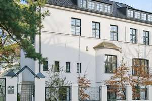 4.464,-€pro QM- STILVOLLE 8 ZIMMER-VILLENHÄLFTE zum Modernisieren- vis a vis vom Park