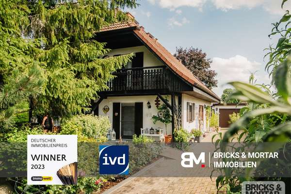 Wohnen mit Wohlfühlfaktor - Einfamilienhaus auf großzügigem Grundstück mit Pool
