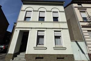 Großflächiges 2-Familienhaus in guter Lage mit viel Potenzial ! – Steinfelder Straße 62, 41199 Geistenbeck, Mönchengladbach – Vorschaubild 1