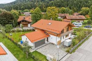 Bezugsfreies Wohnensemble am Schliersee – Zwei neuwertige Einfamilienhäuser auf 2.132 m² – Die vollständige Adresse der Immobilie erhältst du vom Anbieter., 83727 Schliersee – Vorschaubild 22