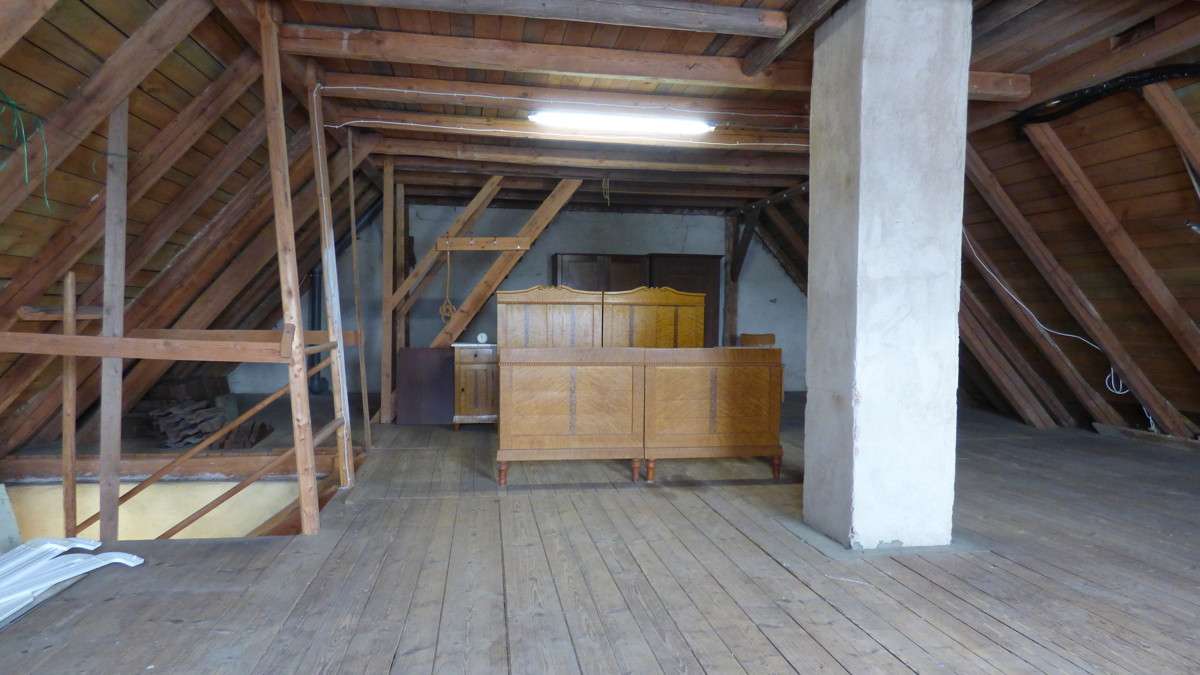 Immobilie in Pleinfeld - Außergewöhnliches Anwesen mit Bauplatz - Bild 6