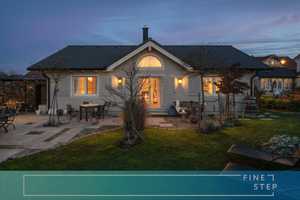Neuwertiger & stilvoller Bungalow mit Sundowner Blick aus der ersten Reihe – Rosenheim (Kreis) – Vorschaubild 1