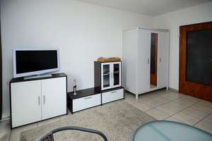 Kompaktes Apartment in Düsseldorf: Ein Zuhause mit Balkon – Klever Straße 90, 40477 Golzheim, Düsseldorf – Vorschaubild 2