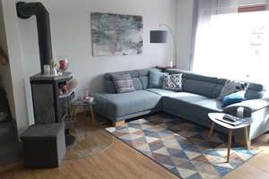 Gepflegtes Reihenendhaus mit 5 Zimmern, Balkon, Kaminofen und Garage in Knittlingen – Die vollständige Adresse der Immobilie erhältst du vom Anbieter., 75438 Knittlingen – Vorschaubild 2